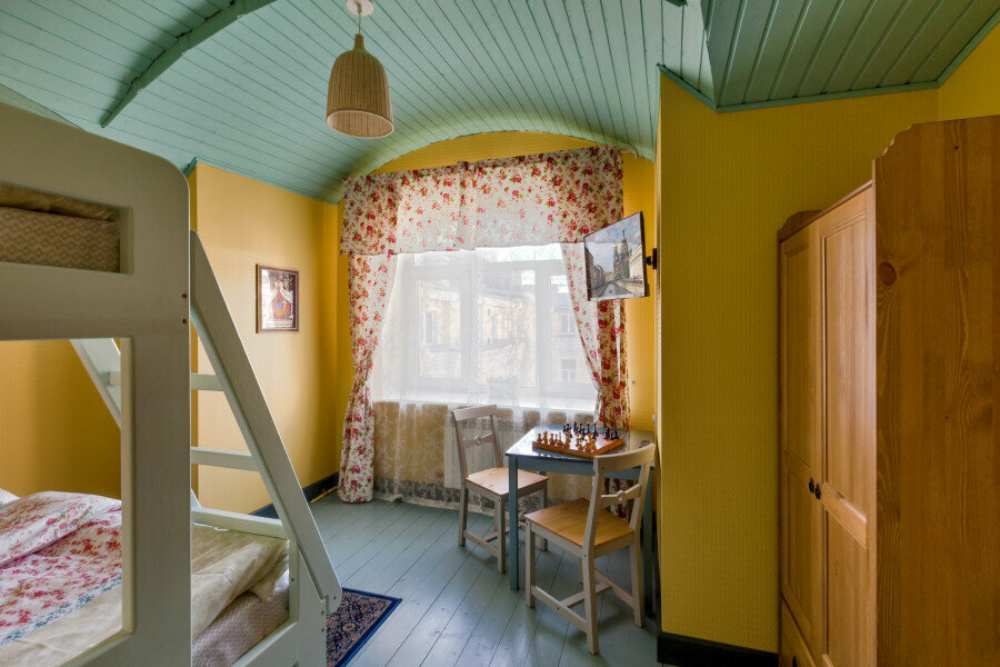 Гостиница Друзья у Дома Книги Санкт-Петербург