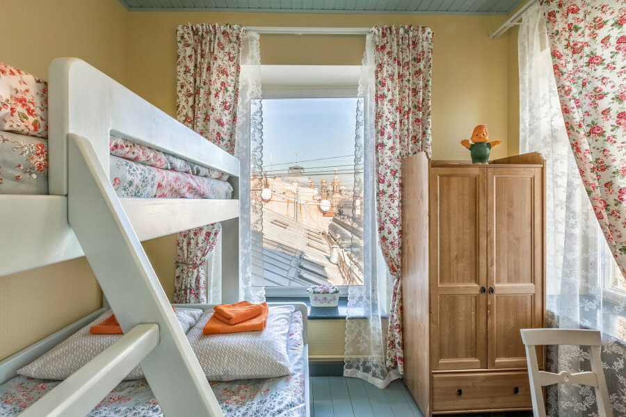 Гостиница Друзья у Дома Книги Санкт-Петербург