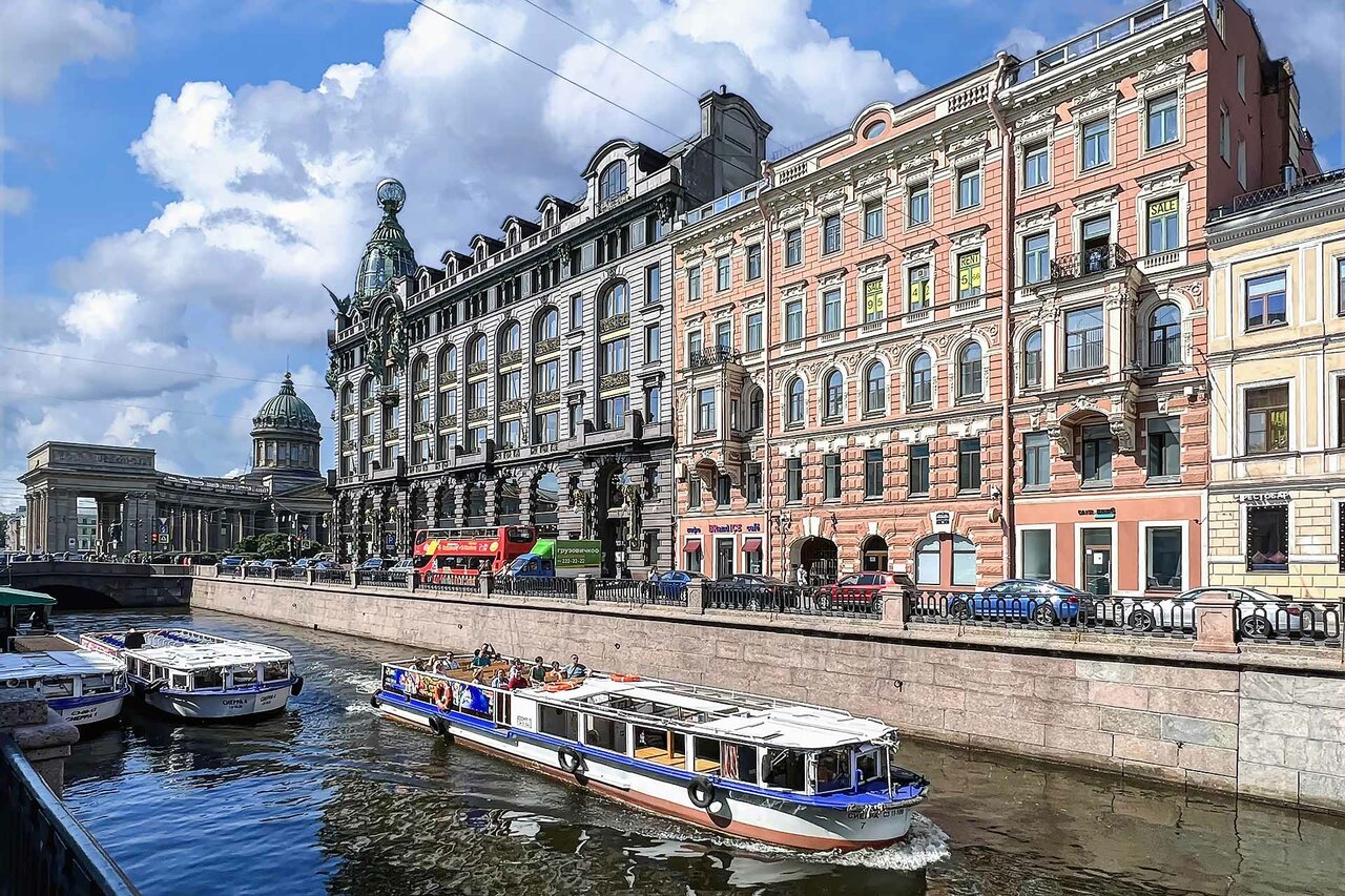 Гостиница Друзья у Дома Книги Санкт-Петербург-111