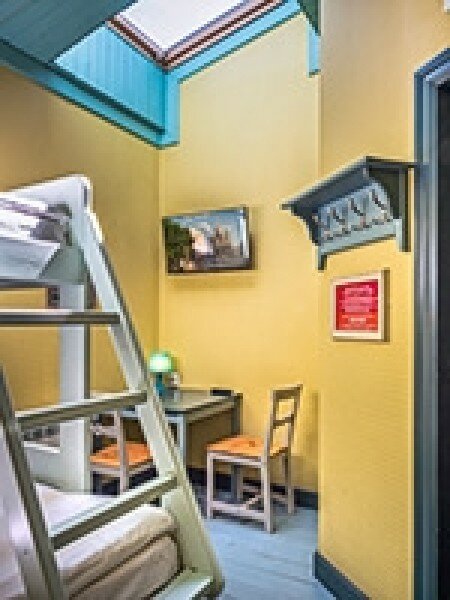 Гостиница Друзья у Дома Книги Санкт-Петербург