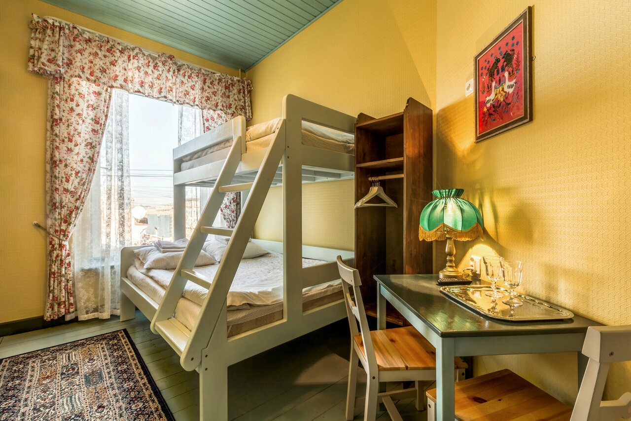 Гостиница Друзья у Дома Книги Санкт-Петербург