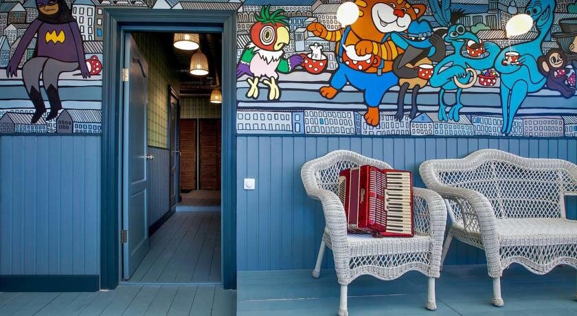 Гостиница Друзья у Дома Книги Санкт-Петербург