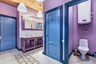 Гостиница Друзья у Дома Книги Санкт-Петербург Трехместный номер-5